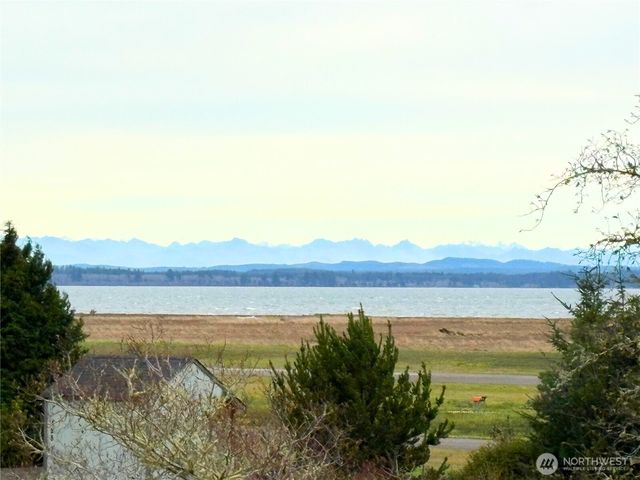 415 Olympic View Drive NE, Ocean Shores, WA 98569