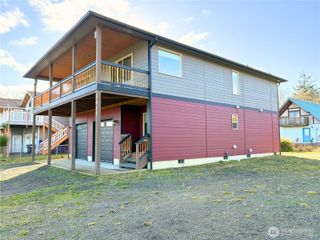 415 Olympic View Drive NE, Ocean Shores, WA 98569