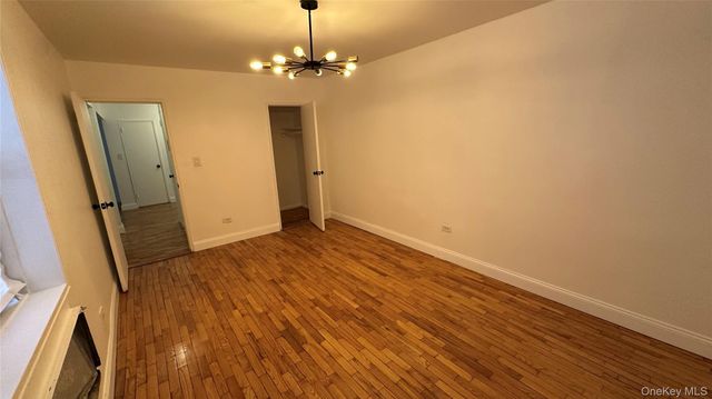 13111 Kew Gardens Road 1D, Richmond Hill, NY 11418