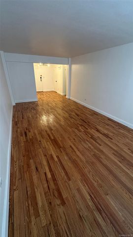 13111 Kew Gardens Road 1D, Richmond Hill, NY 11418