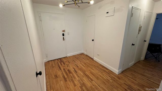 13111 Kew Gardens Road 1D, Richmond Hill, NY 11418