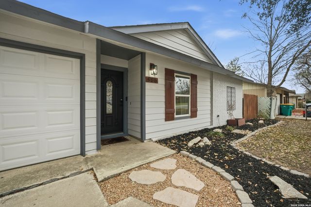 9816 Meadow, Converse, TX 78109