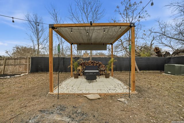 9816 Meadow, Converse, TX 78109