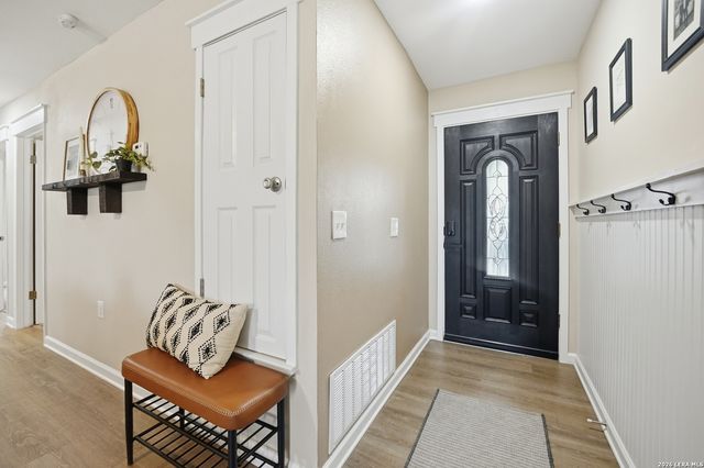 9816 Meadow, Converse, TX 78109