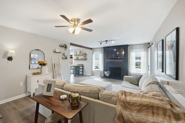 9816 Meadow, Converse, TX 78109