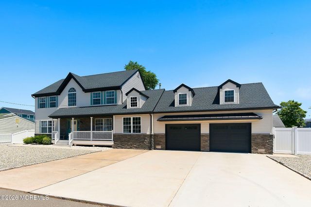108 Tiller Drive, Toms River, NJ 08753