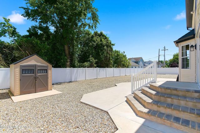 108 Tiller Drive, Toms River, NJ 08753