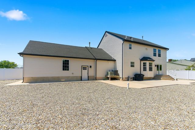 108 Tiller Drive, Toms River, NJ 08753