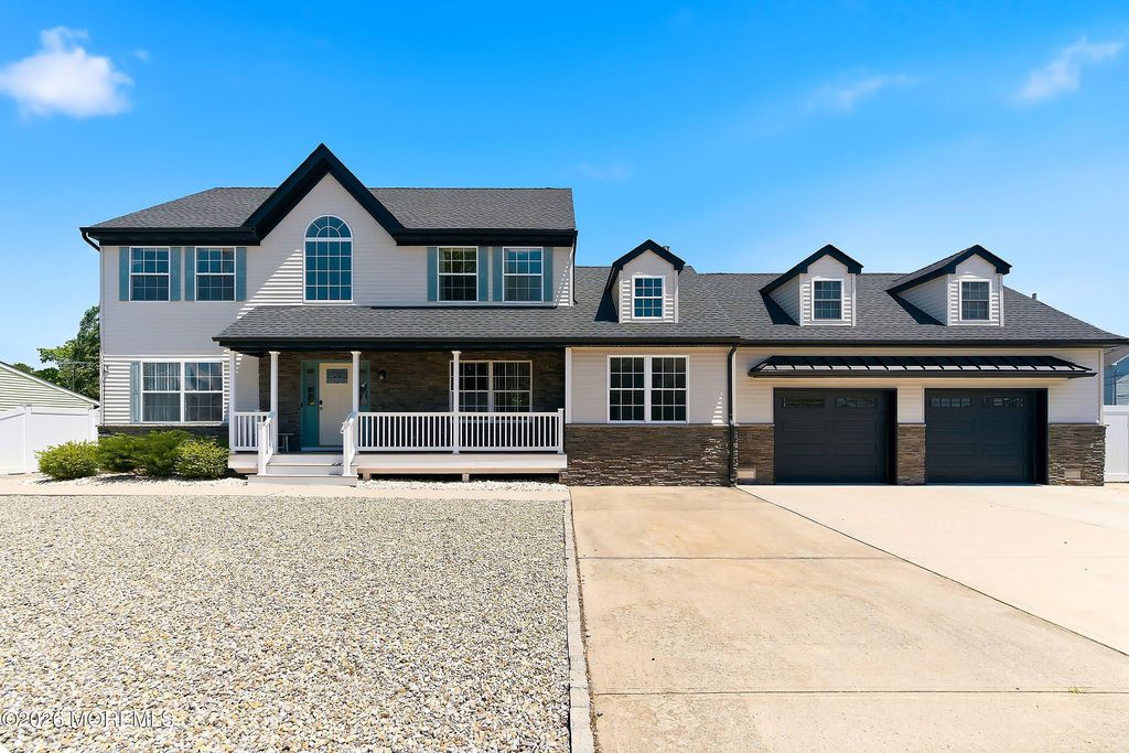 108 Tiller Drive, Toms River, NJ 08753