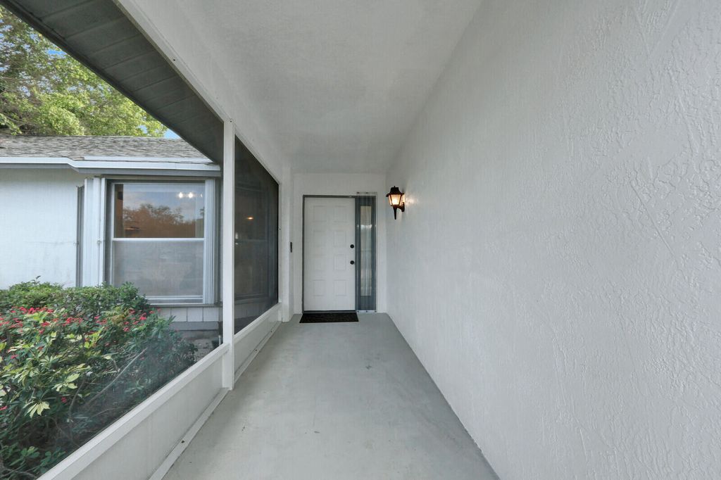 1544 Old Cypress Trail, Wellington, FL 33414