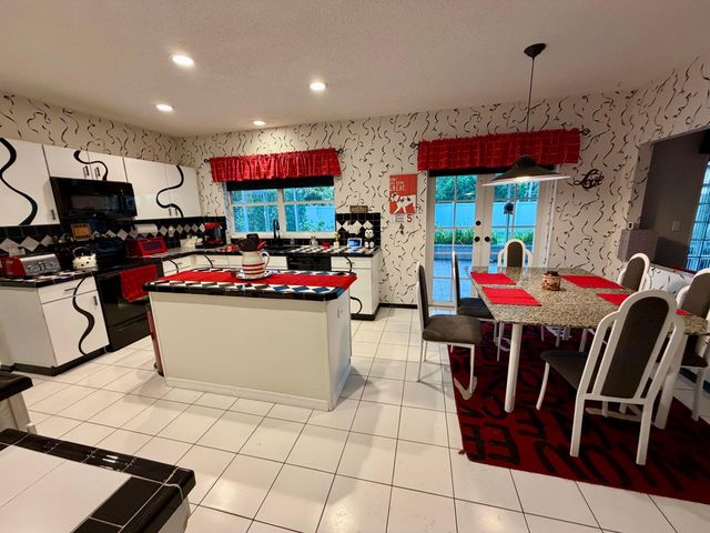 10319 GROVE Street, Cooper City, FL 33328