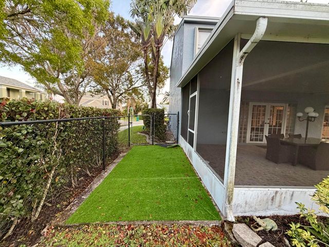 10319 GROVE Street, Cooper City, FL 33328