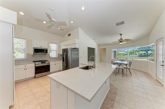 11218 RIVERS BLUFF CIRCLE, Lakewood Ranch, FL 34202