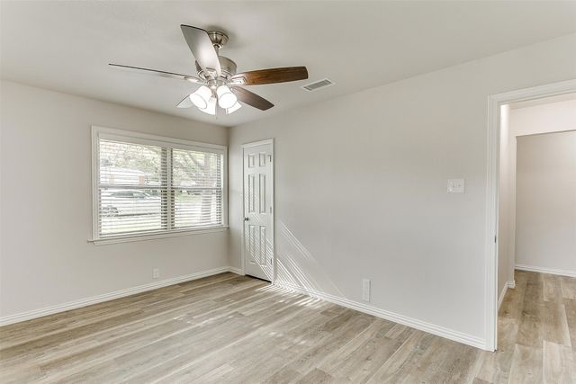 5631 Dent Road, North Richland Hills, TX 76117