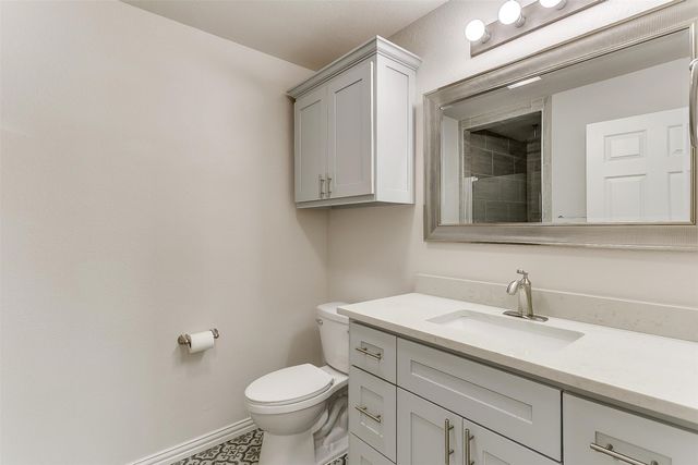 5631 Dent Road, North Richland Hills, TX 76117