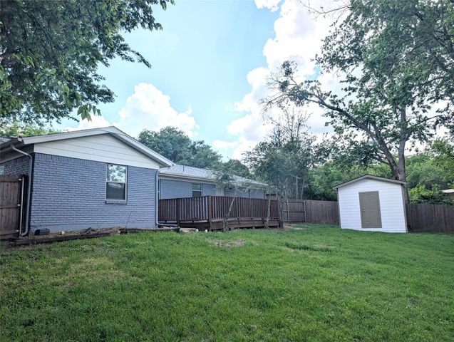 5631 Dent Road, North Richland Hills, TX 76117