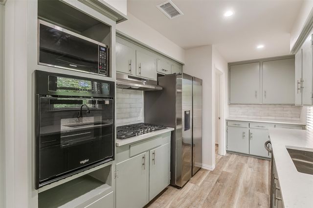 5631 Dent Road, North Richland Hills, TX 76117