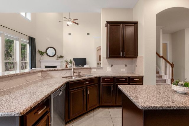 1606 Flint Rock LOOP, Driftwood, TX 78619