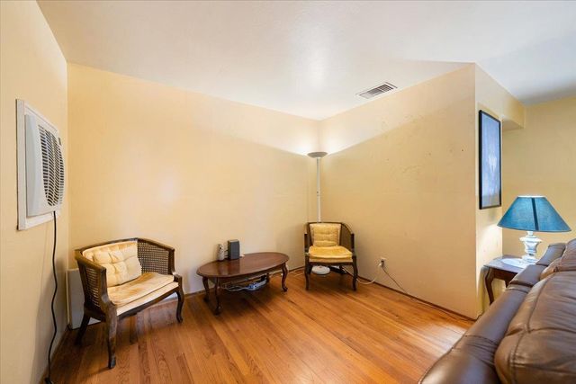 5991 Pond Dr, Foresthill, CA 95631