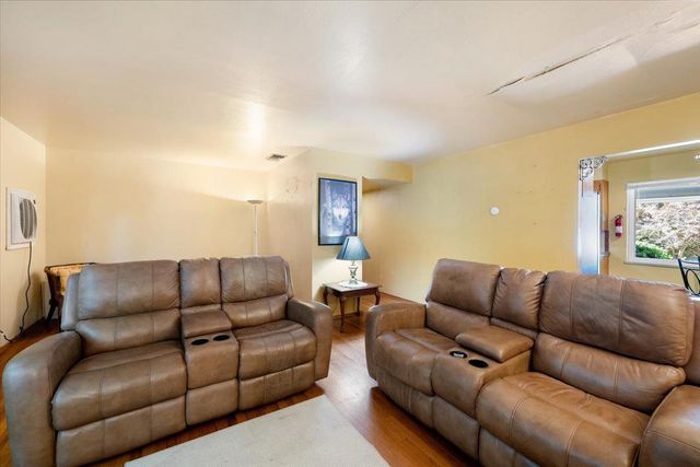 5991 Pond Dr, Foresthill, CA 95631