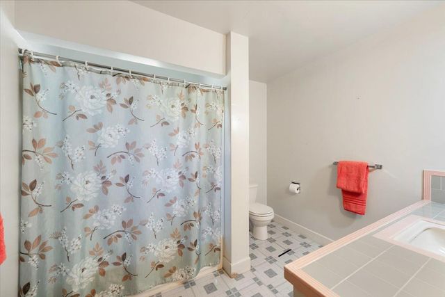 5991 Pond Dr, Foresthill, CA 95631
