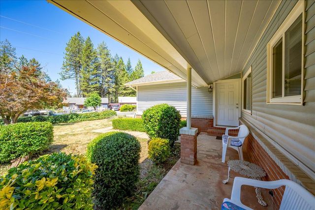 5991 Pond Dr, Foresthill, CA 95631