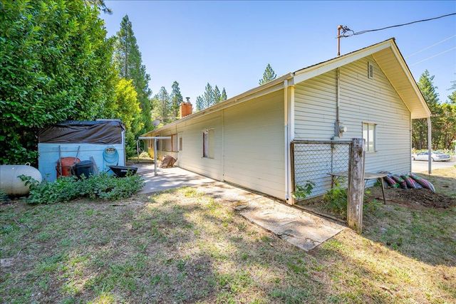 5991 Pond Dr, Foresthill, CA 95631