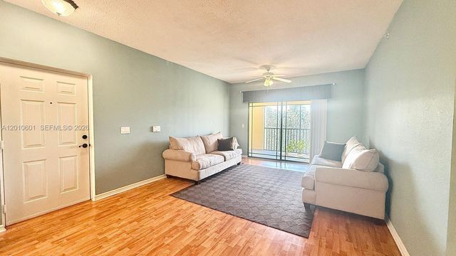 2726 Anzio Ct 306, Palm Beach Gardens, FL 33410