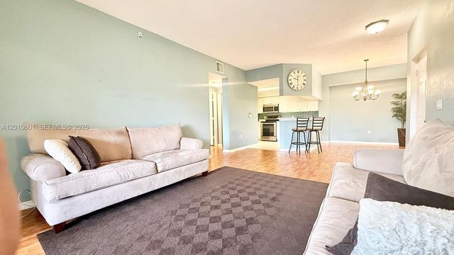 2726 Anzio Ct 306, Palm Beach Gardens, FL 33410