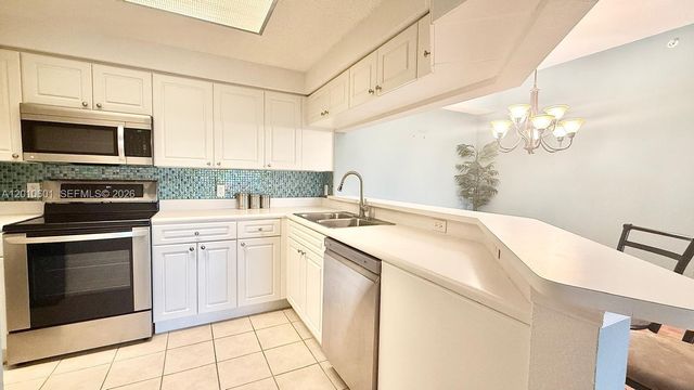 2726 Anzio Ct 306, Palm Beach Gardens, FL 33410