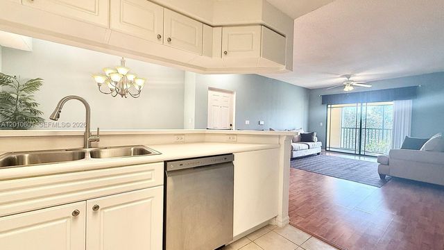 2726 Anzio Ct 306, Palm Beach Gardens, FL 33410