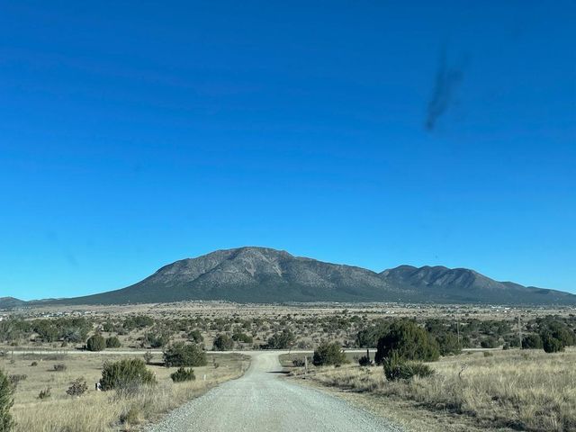 2 Cajun Lane, Edgewood, NM 87015