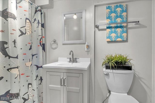 5225 E Beach Drive, Oak Island, NC 28465