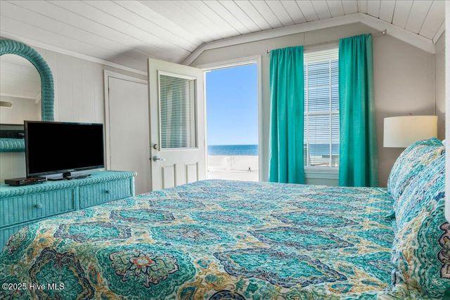 5225 E Beach Drive, Oak Island, NC 28465