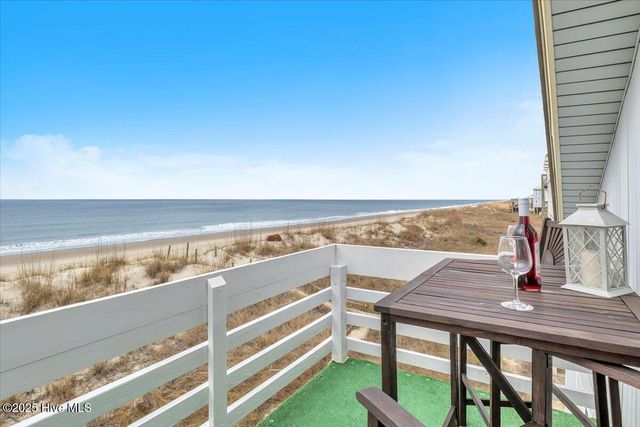 5225 E Beach Drive, Oak Island, NC 28465