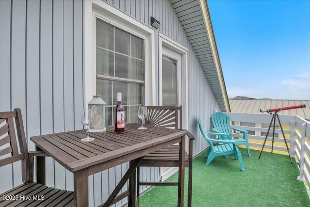 5225 E Beach Drive, Oak Island, NC 28465