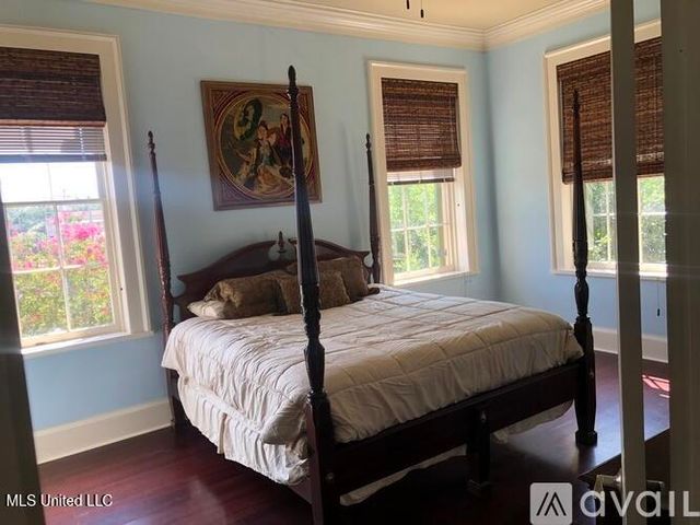 305 N Rankin Street, Natchez, MS 39120