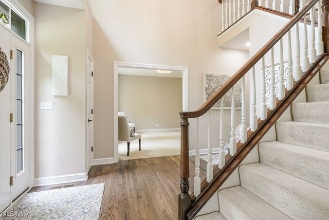 196 Lake Front Drive, Akron, OH 44319