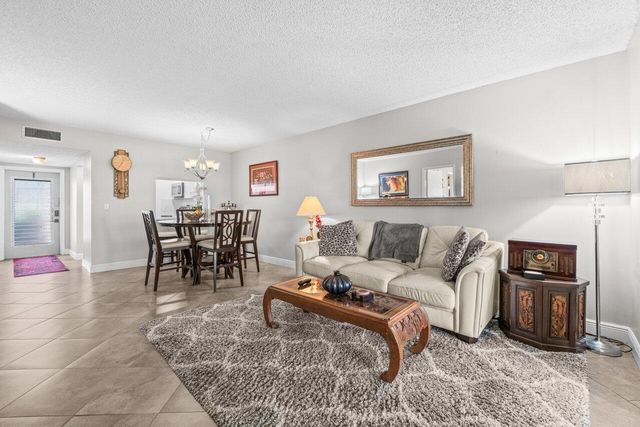 14721 Bonaire Boulevard 101, Delray Beach, FL 33446