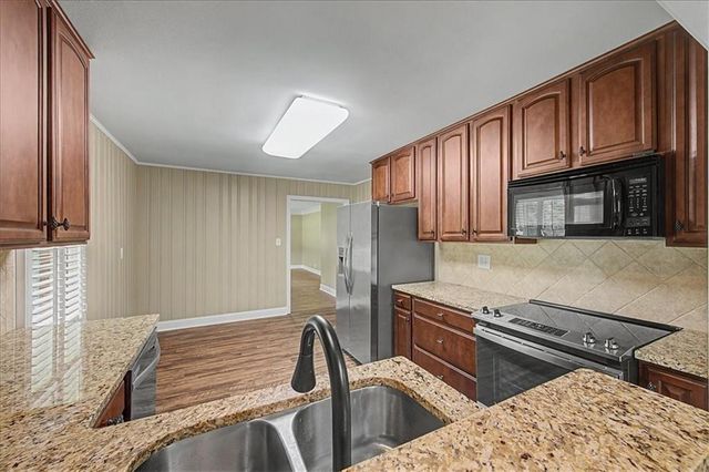 3010 N Main Street NW, Kennesaw, GA 30144