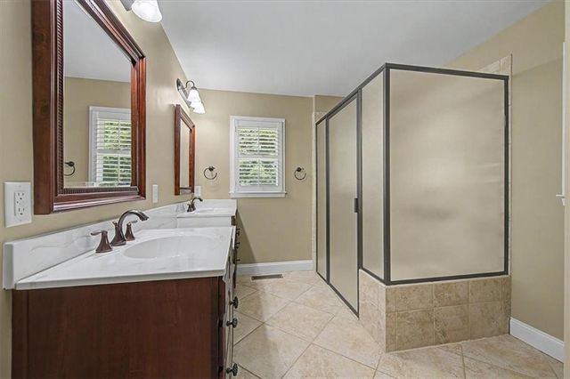 3010 N Main Street NW, Kennesaw, GA 30144