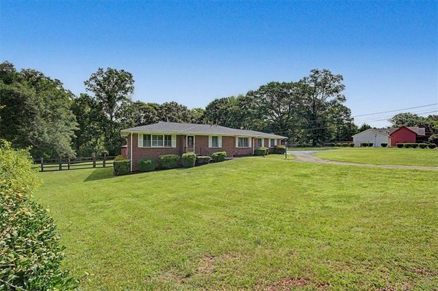 3010 N Main Street NW, Kennesaw, GA 30144