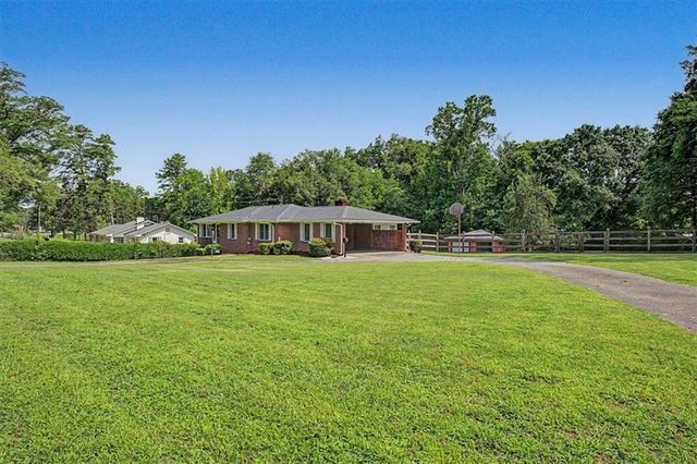 3010 N Main Street NW, Kennesaw, GA 30144