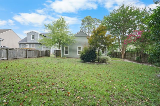 1802 Potomac Road, Fayetteville, NC 28304
