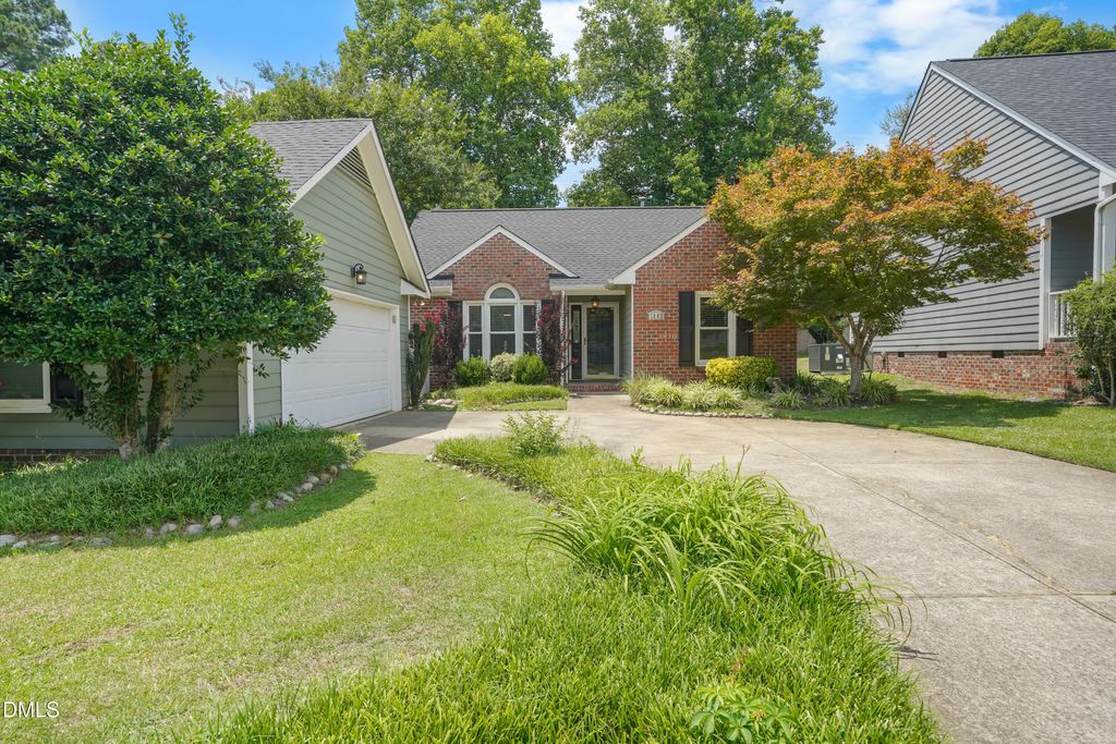 1802 Potomac Road, Fayetteville, NC 28304