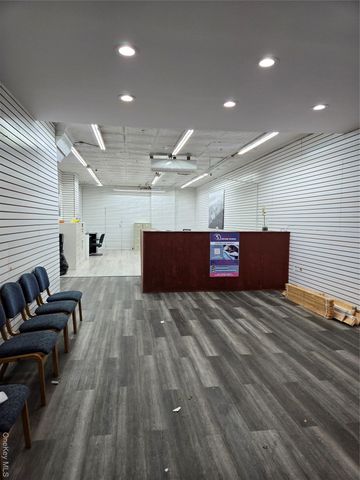 8011 Jamaica Avenue, Woodhaven, NY 11421