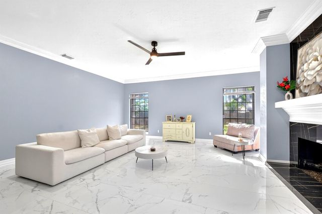1615 Kelliwood Oaks Drive, Katy, TX 77450