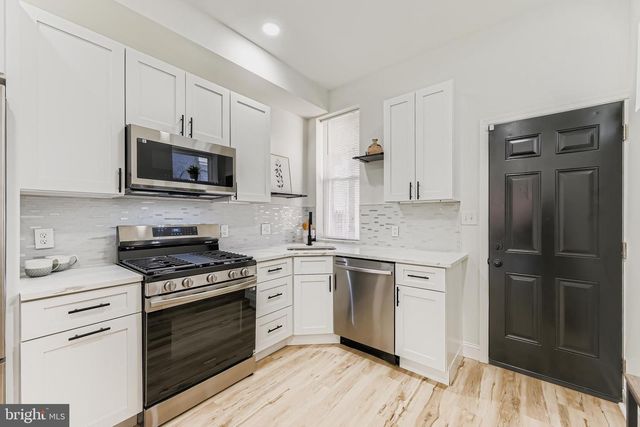 1438 N BROADWAY, Baltimore, MD 21213