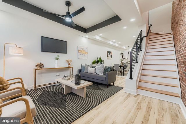 1438 N BROADWAY, Baltimore, MD 21213