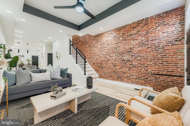 1438 N BROADWAY, Baltimore, MD 21213